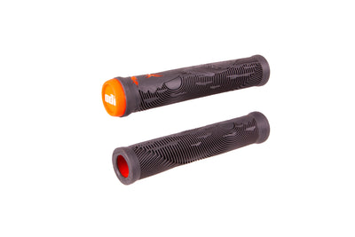 FLANGELESS "HUCKER" SIGNATURE BMX GRIPS